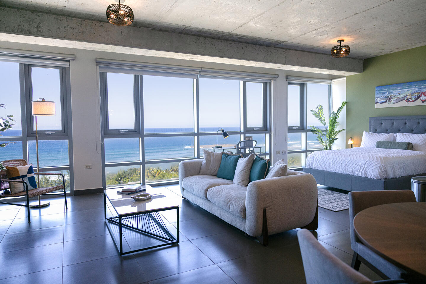 Ocean View Lux Loft Parking