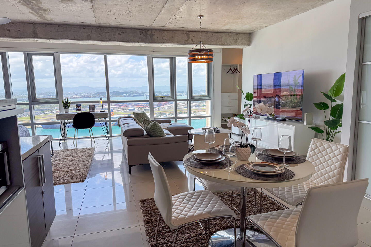 Modern Loft Bay View